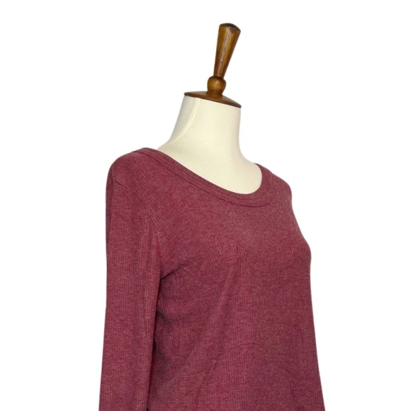 Raspberry Round Neck Long Sleeve Ribbed Tee - Picture 13 of 16
